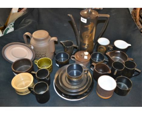 A Portmeirion Phoenix pattern coffee service; a Hornsea Paletine part tea service; etc  **All lots in this sale are subject t
