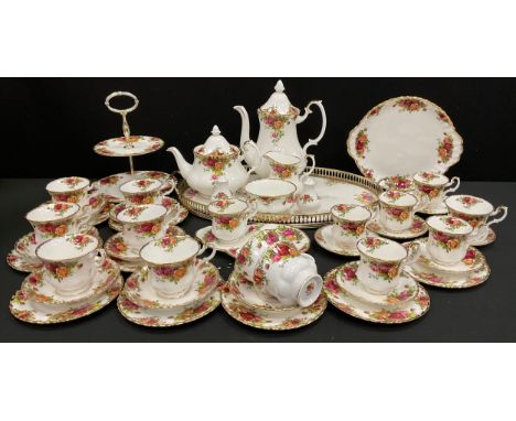 Royal Albert ‘Old Country Roses’ pattern tea service for six including; six tea cups and saucers, six coffee cups and saucers