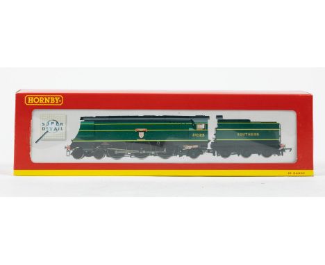 A Hornby OO tender locomotive (R.2219) A West Country class 4-6-2, "Blackmoor Vale", 21C123 in lined Southern Green livery. B