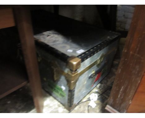 20th Century Overpond travelling trunk