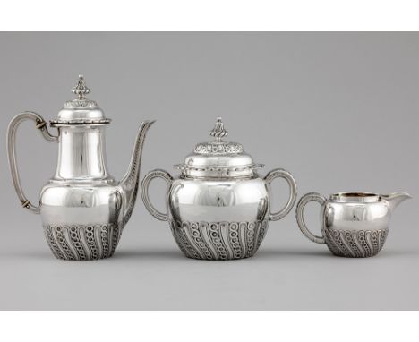 19th Cent. French "Odiot - Paris" signed coffee set in silver with the date mark of 1838ODIOT - PARIS antiek Frans driedelig 