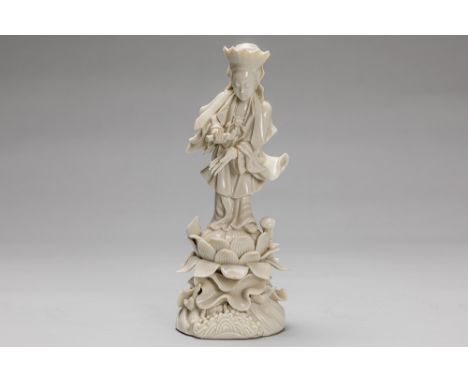 nice Chinese presumably Qing period "blanc de Chine" sculpture in porcelainMooie Chinese "blanc de Chine"-sculptuur, allicht 