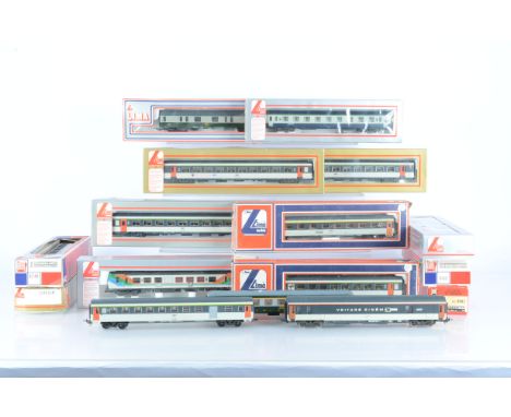 French SNCF Rail Car and Coaching Stock, mainly boxed, Lima 8198 TLR Languedoc Rousillon, powered rail car, in cream/green/or