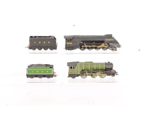 SALEROOM ANNOUNCEMENT - ALTERATIONS TO DESCRIPTION SHOWN IN BOLD.Kitbuilt 00 Gauge LNER Locomotives and Tenders, Black Class 