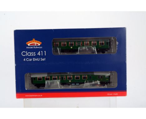 Bachmann OO Gauge Class 411 EMU, boxed 31-426 four car train in SR green 7126, G-E, box G-E 