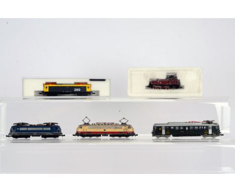 Continental Outline Electric N Gauge Locomotives,  Kato 137-1302, Spanish Renfe 269-092-3 in yellow/grey livery, Roco boxed 0