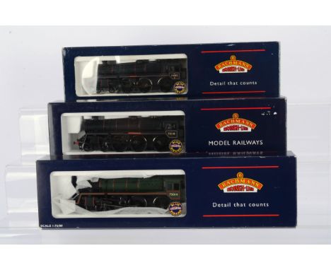 Bachmann OO Gauge BR Standard Class 5MT Steam Locomotives and Tenders, three boxed examples, 32-504 BR green 73014, 32-502 Ca
