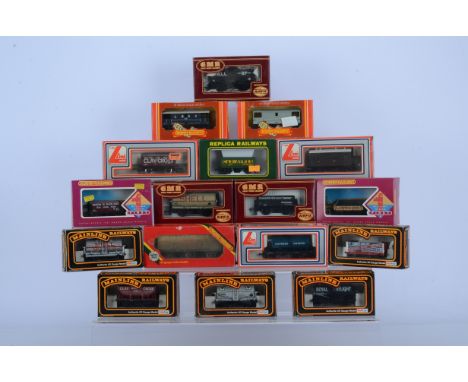 OO Gauge Private Owner and Pre BR Goods Wagons, all boxed, includes plank wagons, Gloucester Gaslight, Clay Cross, England's 