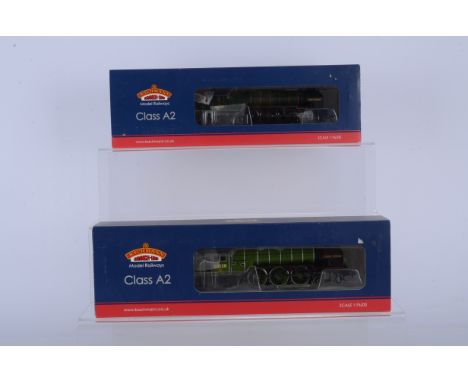 Bachmann OO Gauge Class A2 Steam Locomotives with Tenders, both boxed, 31-528 Happy Knight 60533 and 31-527 Tudor Minstrel 60