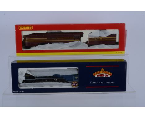 OO Gauge Trafford Model Centre Special Edition Steam Locomotives and Tenders, both boxed, Hornby China TMC235 Princess Corona
