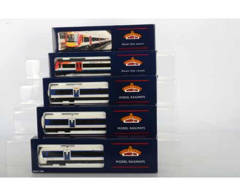 Bachmann OO Gauge Diesel Multiple Units, both boxed, 32-452A 170/3 Turbostar two car DMU in Southwest trains livery and 32-47