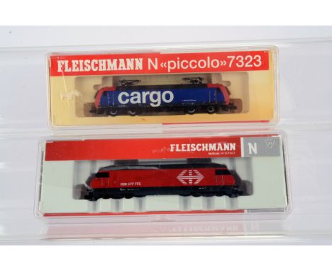 Swiss N Gauge Electric Locomotives, two cased Fleischmann examples, 731372 Re 460 064-1 in SBB red livery and 7323 Re 481 006