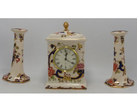 Mason Blue Mandalay Patterned Mantle Clock &amp; Candlesticks, tallest 20cm(3) 