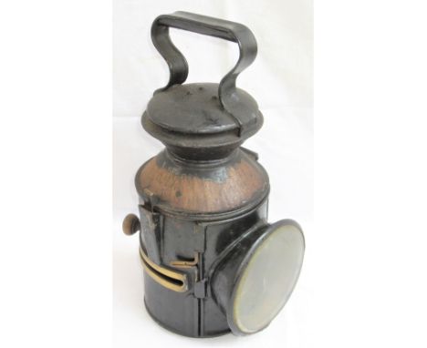 GER Sliding Knob Hand lamp. Flat top version stamped into top GER. Complete with both colour filters and unmarked reservoir. 