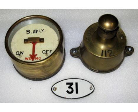 A lot containing SR signalling interest. SR brass cased Signal Repeater. SR Brass Shelf Plunger PUSH TO RELEASE 112 and an LS
