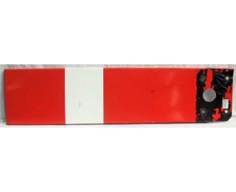 BR(W) Enamel Home Signal Arm. Measures 48 x 11 in. Used condition. 