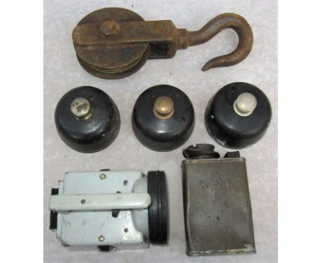 A Lot containing a collection of mainly signalling items to include 3 x GWR/BR(W) Shelf Plungers. Bardic Hand Lamp (No batter