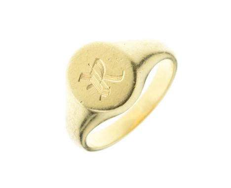 18ct gold signet ring, size T, 12.1g approx Condition: **Due to current lockdown conditions, bidders are unable to view lots 