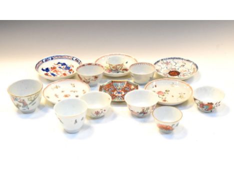 Group of late 18th and 19th Century Chinese porcelain, to include nine tea bowls, five saucers and an octagonal dish decorate