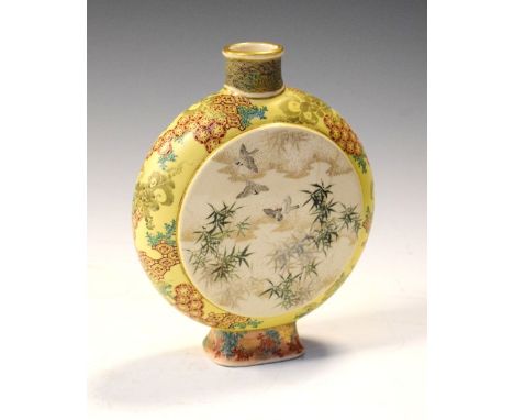 Early 20th Century Japanese Satsuma pottery moon flask with gilt heightened naturalistic decoration, red three character mark