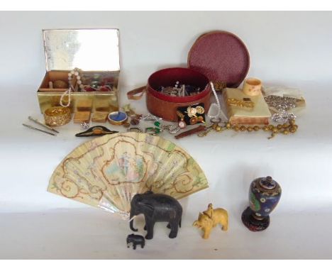 A mixed bijouterie and costume jewellery lot together with a mother of pearl Brize fan.