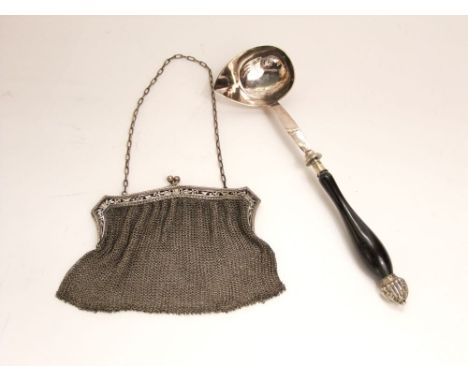 800 silver mesh purse, 6oz approx together with a further continental white metal toddy ladle with baluster turned horn handl