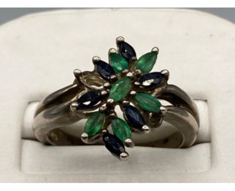 Silver emerald and sapphire cluster ring, 5g size R1/2