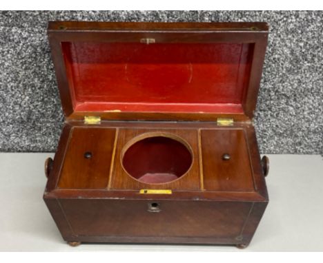 Georgian Mahogany ‘Sarcophagus’ tea caddy - Brass inset and bun feet