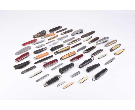 A collection of utility, pocket and folding hunting knives, including British Army jack knives and Swiss Army style knives an