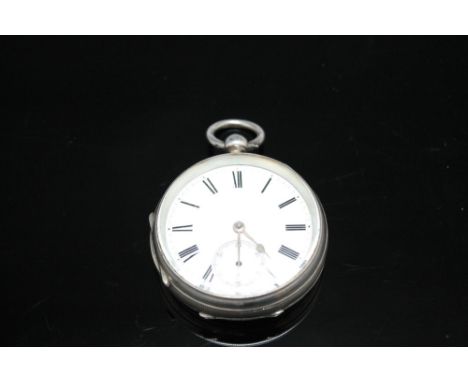 A HALLMARKED SILVER CASED OPEN FACED MANUAL WIND POCKET WATCH SIGNED JAMES REID & CO MANCHESTER, hallmarks for London 1886, D