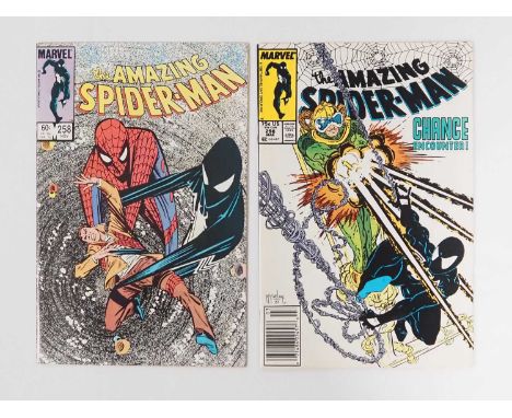 AMAZING SPIDER-MAN #258 & 298 (2 in Lot) - (1984/1988 - MARVEL) - Reed Richards discovers that Spider-Man's black costume is 