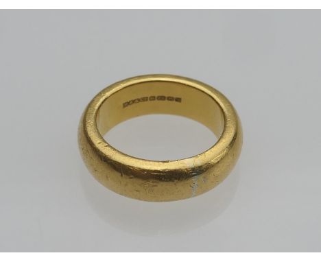 Gent's heavy 22ct gold wedding ring, size R, weight approx. 24.6g (Please note condition does not form part of the catalogue 