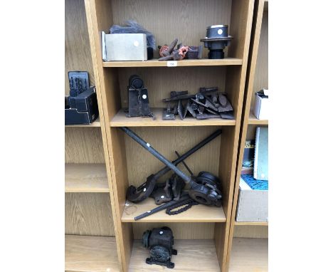 A LARGE MIXED LOT OF TOOLS - PIPE BENDER, CLAMPS ETC 