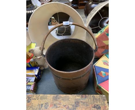 A VINTAGE COPPER COAL BUCKET 