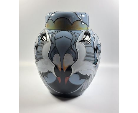 A LIMITED EDITION MOORCROFT POTTERY 'SILVER GULLS' GINGER JAR, NUMBER 4/25, HEIGHT 20.5CM 
