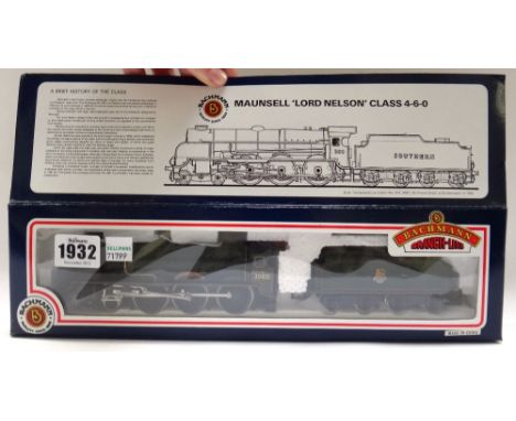 Three Bachmann OO gauge locomotives; 'Sir Martin Frobisher', 'Lord Ason' and 'Sir Francis Drake', all boxed (3).