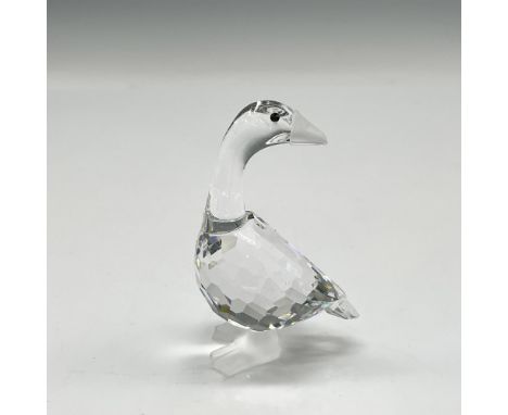 Part of the Barnyard Friends group, her body is clear facetted crystal, with jet crystal eyes with frosted crystal beak and f