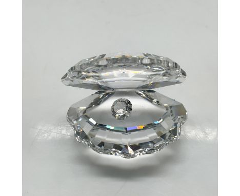 Part of the Aquatic Worlds collection this shell was created with 130 facets. Swarovski backstamp. 7624 000 003. This item ha