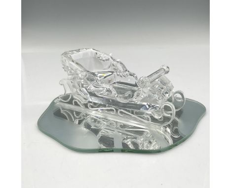 Part of the Exquisite Accents group this figure is created from clear crystal with frosted crystal bows adorned on each side.