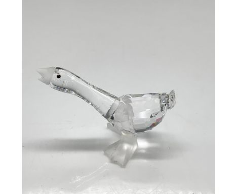 Part of the Barnyard Friends collection. Clear crystal smooth neck with frosted beak and legs and black crystal inset eyes. S