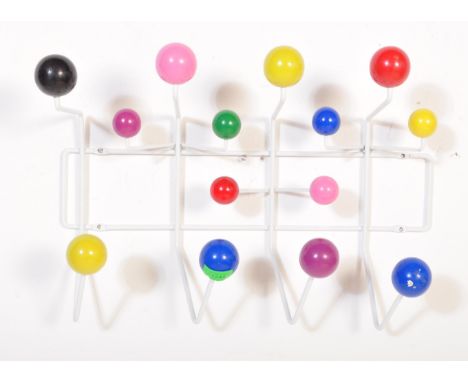 Vitra - Charles &amp; Ray Eames - Hang it all - A retro vintage mid 20th Century circa 1950's sputnik coat rack/hanger. The r