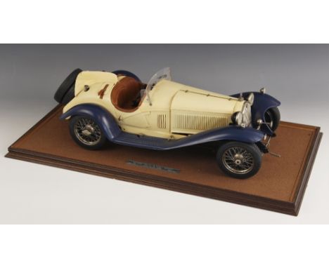 A Pocher 1:8 scale model Alfa Romeo Spider Touring Gran Sport 1932, the completed model with leather effect interior, opening