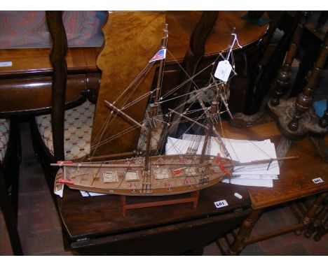 Albatross Light Frigate scale model boat by Mantua