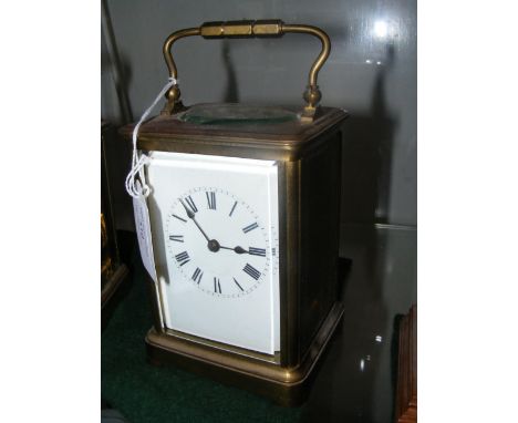 A 14cm high brass cased carriage clockCONDITION REPORT.