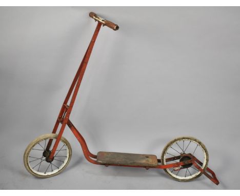 A Triang Vintage Childs Scooter, Made in Ireland 