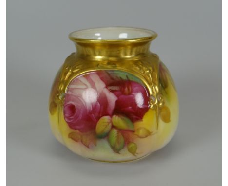 A ROYAL WORCESTER BOWL of lobed form and painted with wild roses, signed M Hunt, 8cms high (missing lid), date mark for 1935