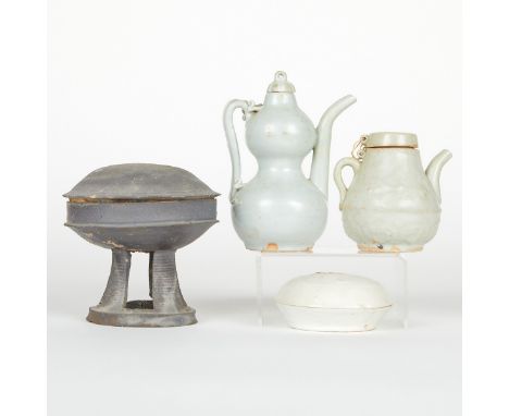 Group of four early Chinese ceramic pieces, including one paste box, one double gourd ewer, one miniature pitcher with celado