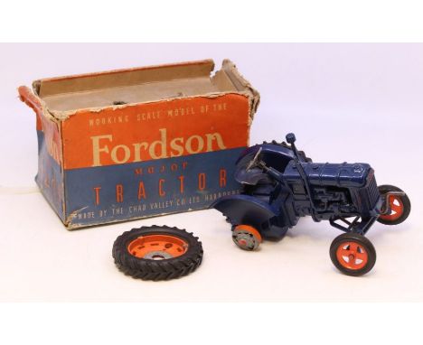 Chad Valley: A Chad Valley Fordson Major Tractor E27N working scale model, within original box, lid missing, circa 1950. One 