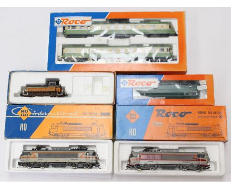 Roco: A collection of five boxed Roco HO Scale locomotives to comprise: 43037, 04193S, 04194S, 04162A, 46400. Boxes have some
