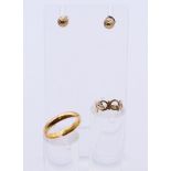 A 22 ct gold wedding band (ring size Q and 5.